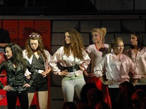2009-Grease-03