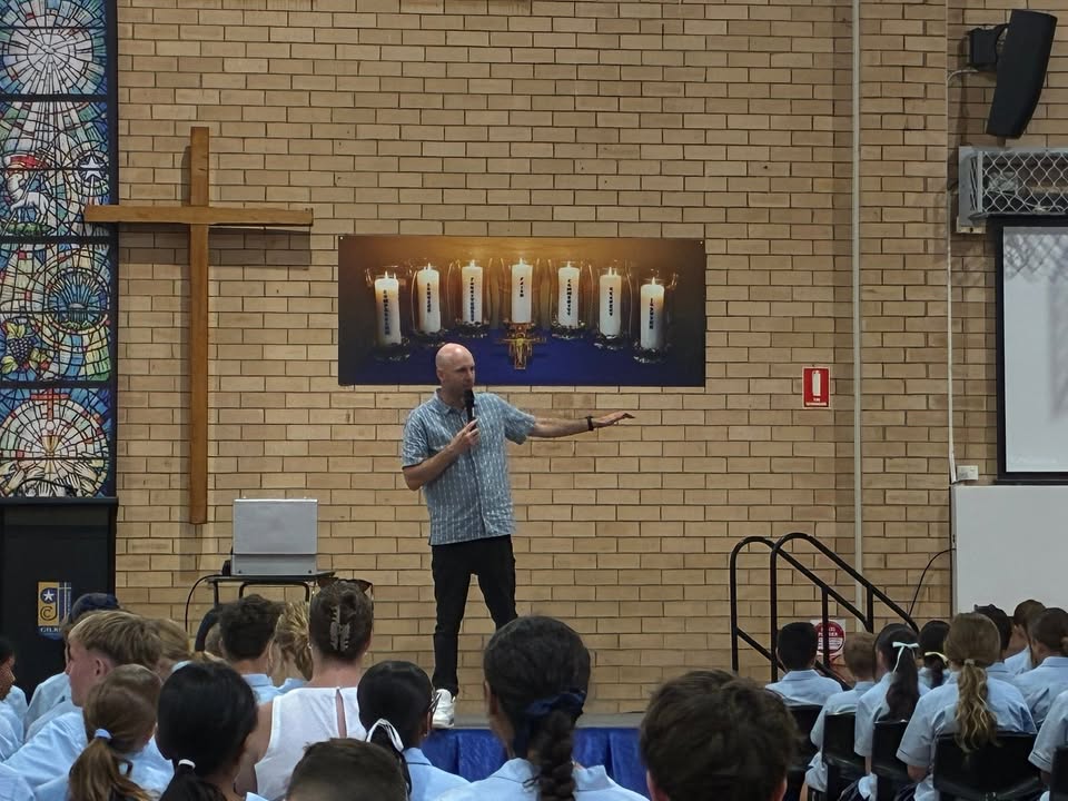 487763083351028_1491765022950824-1